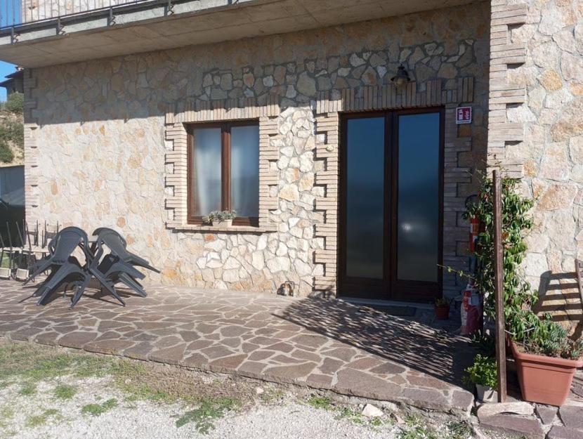 Agriturismo La Vite E L'Ulivo Apartment Baschi Exterior photo